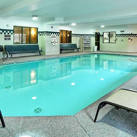 Phoenix Inn Suites Όλμπανι Εξωτερικό φωτογραφία