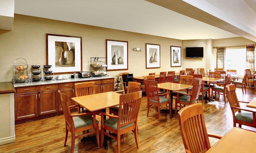 Phoenix Inn Suites Όλμπανι Εξωτερικό φωτογραφία