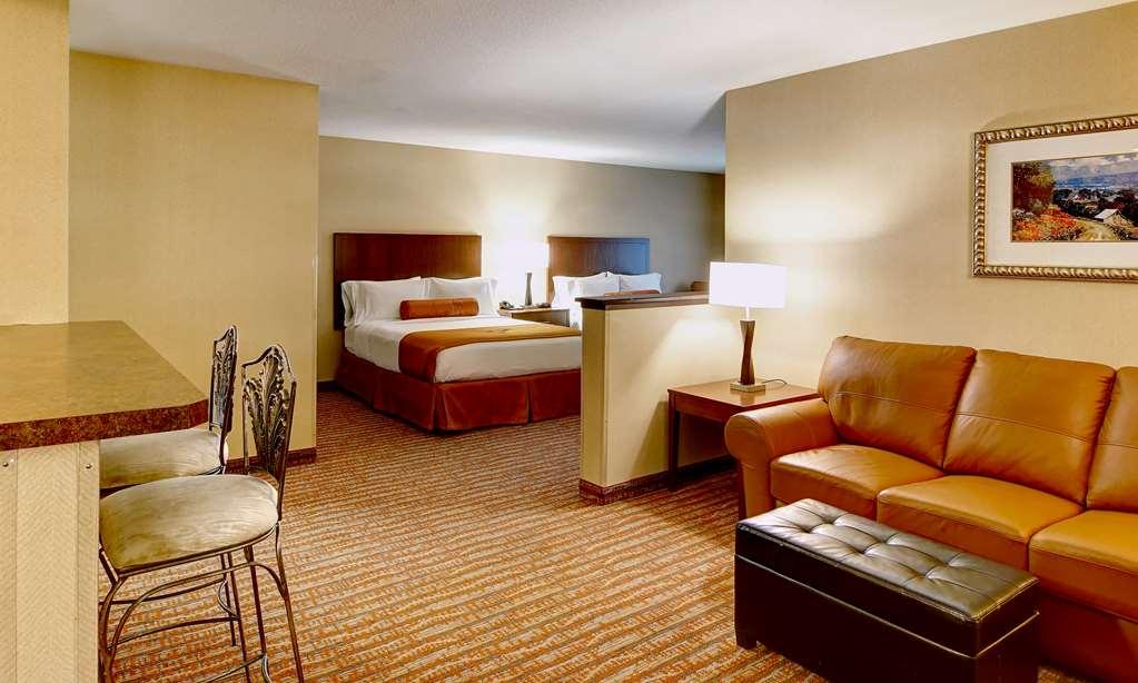 Phoenix Inn Suites Όλμπανι Δωμάτιο φωτογραφία