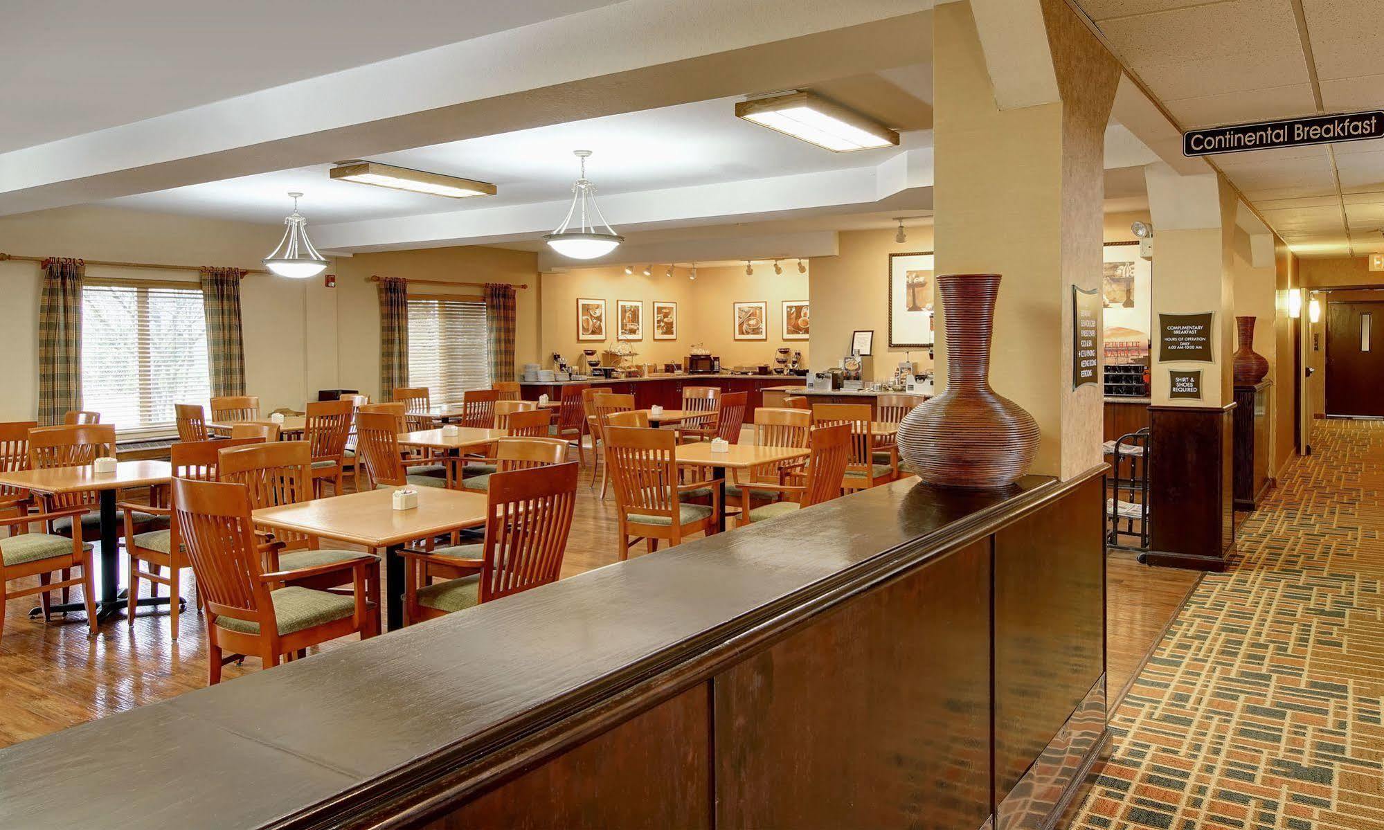 Phoenix Inn Suites Όλμπανι Εξωτερικό φωτογραφία